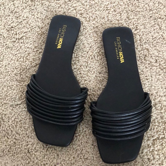 Fashion Nova Shoes - Women’s Black Sandals